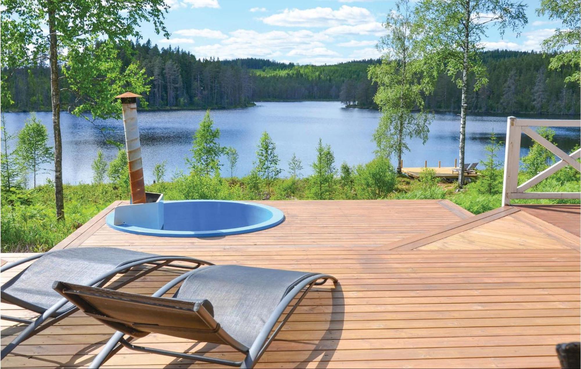 Nice Home In Sunne With Jacuzzi Alvsatern Exteriér fotografie