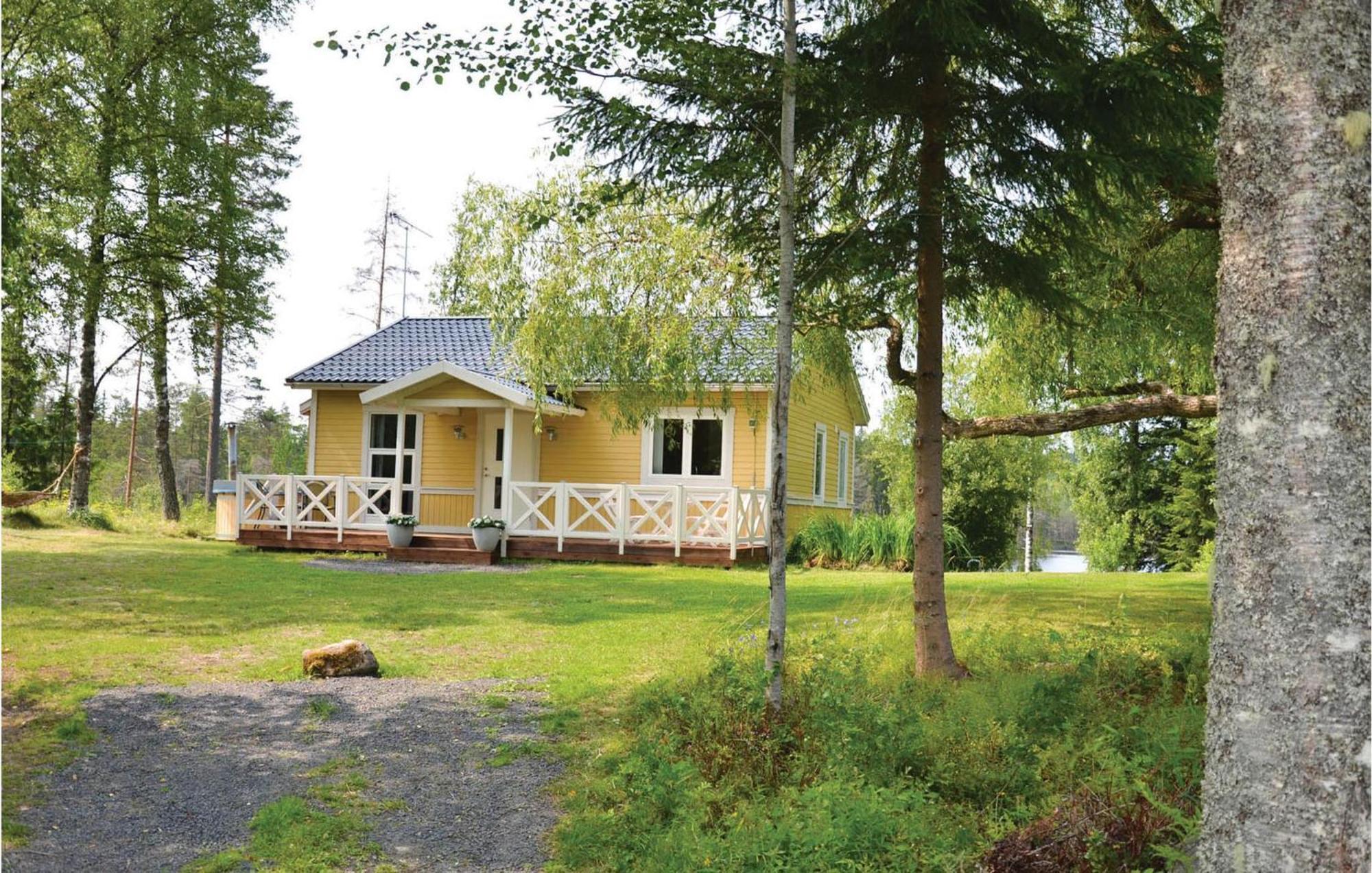 Nice Home In Sunne With Jacuzzi Alvsatern Exteriér fotografie